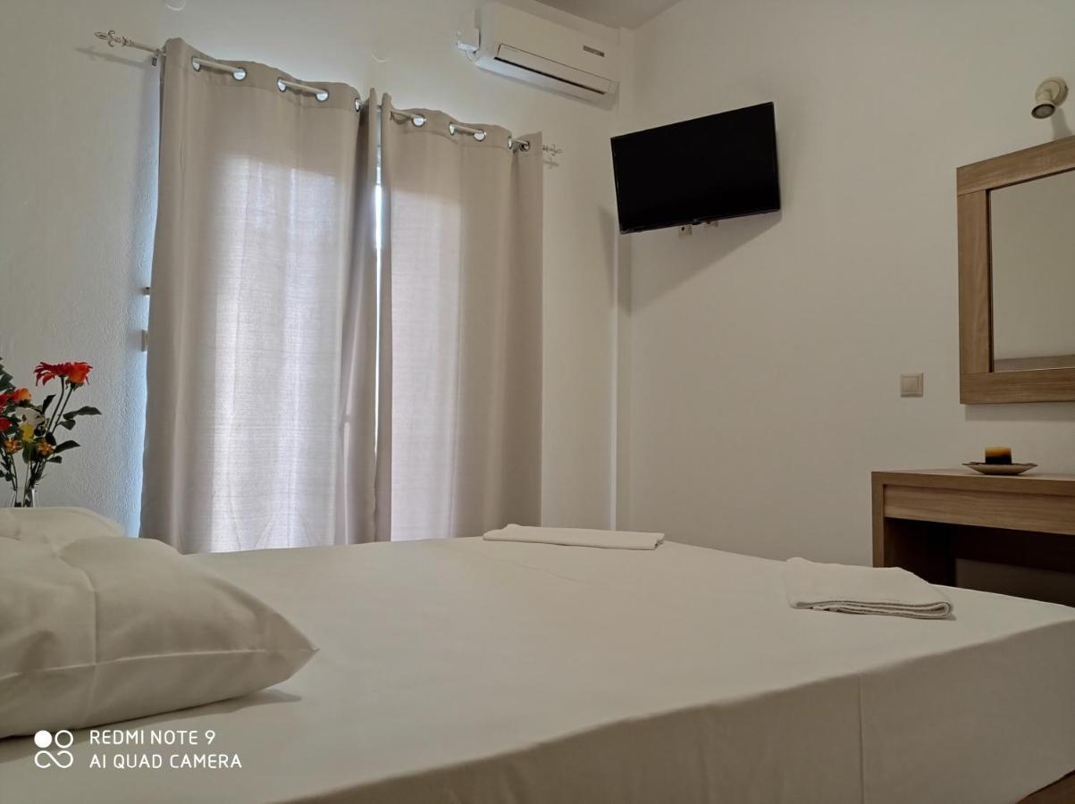Kelly Apartments Ипсос Екстериор снимка