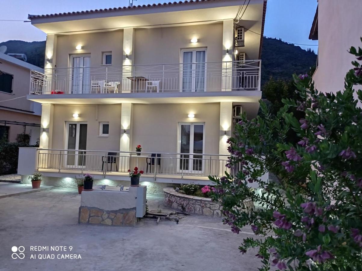 Kelly Apartments Ипсос Екстериор снимка