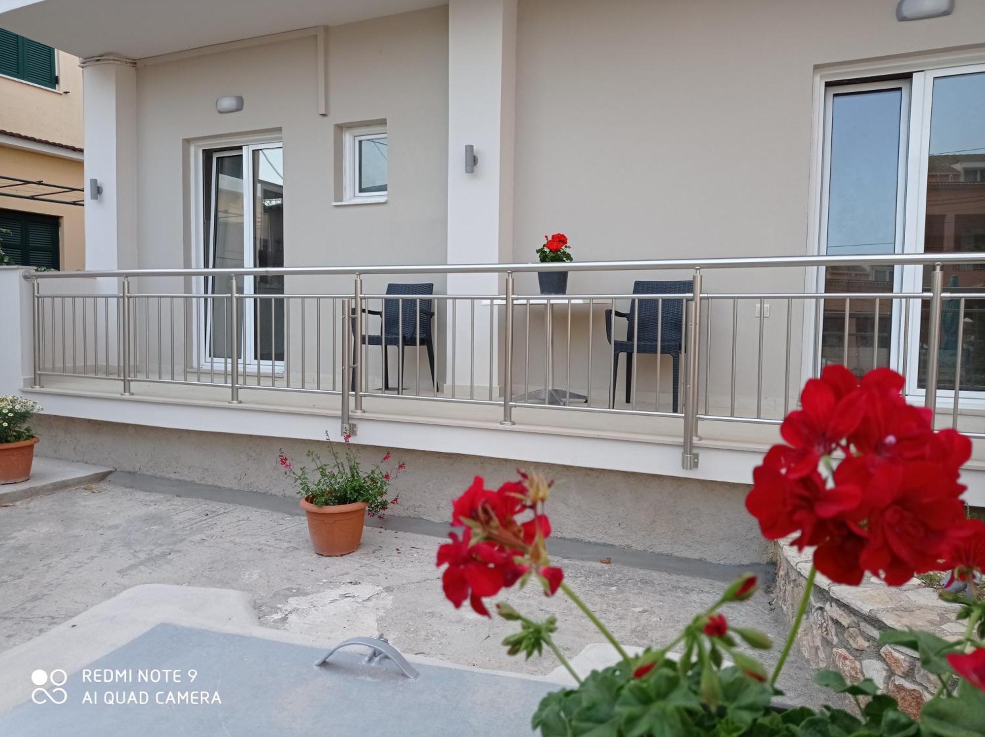 Kelly Apartments Ипсос Стая снимка