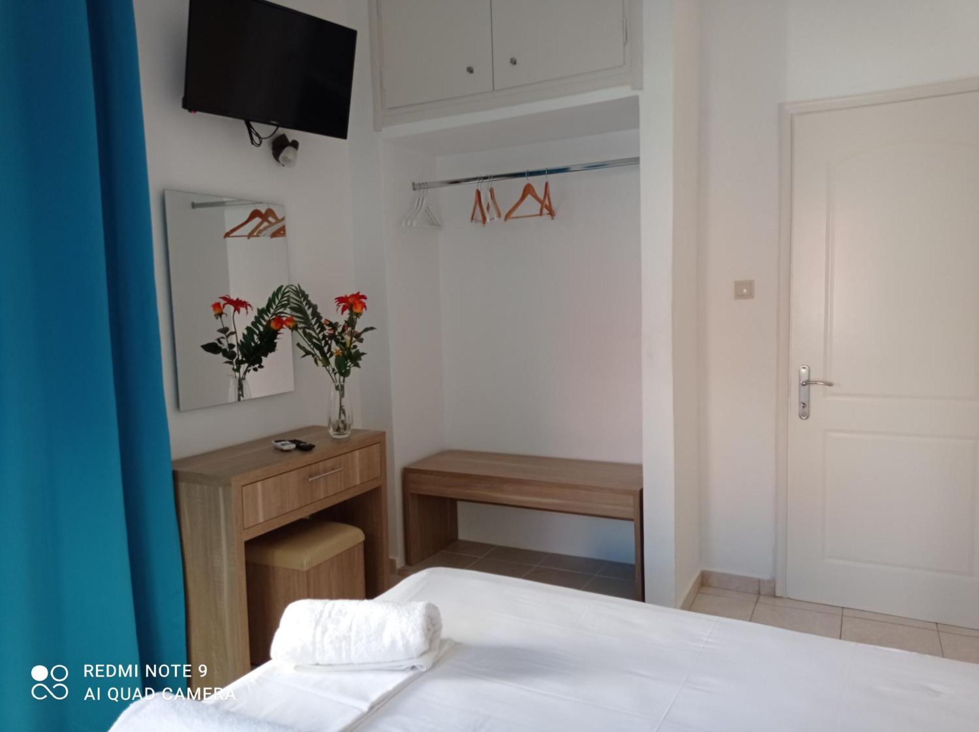 Kelly Apartments Ипсос Стая снимка